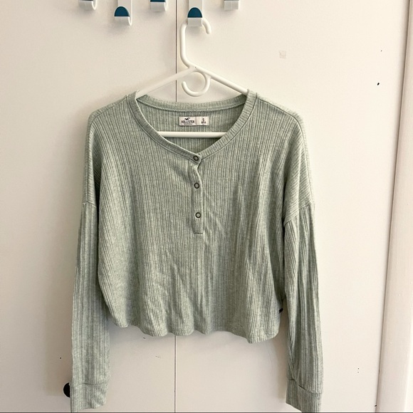 Hollister Sweaters - Hollister sweater women size S